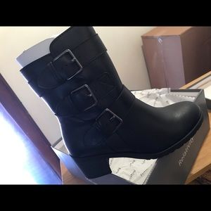 Women’s boots 8/5